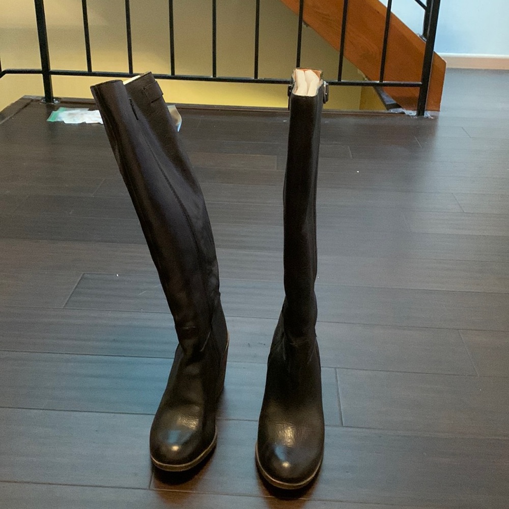 Lucky brand black leather knee height boots.